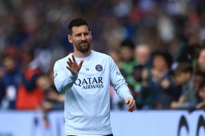 AP Messi durante un calentamiento del PSG previo a un partido