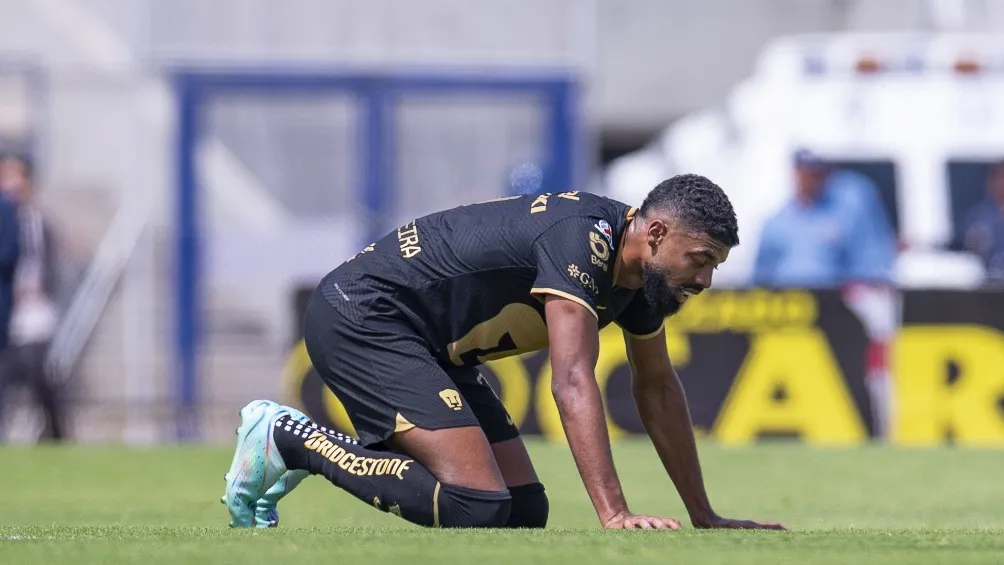 Tomando un poco de aire en el Olímpico Universitario