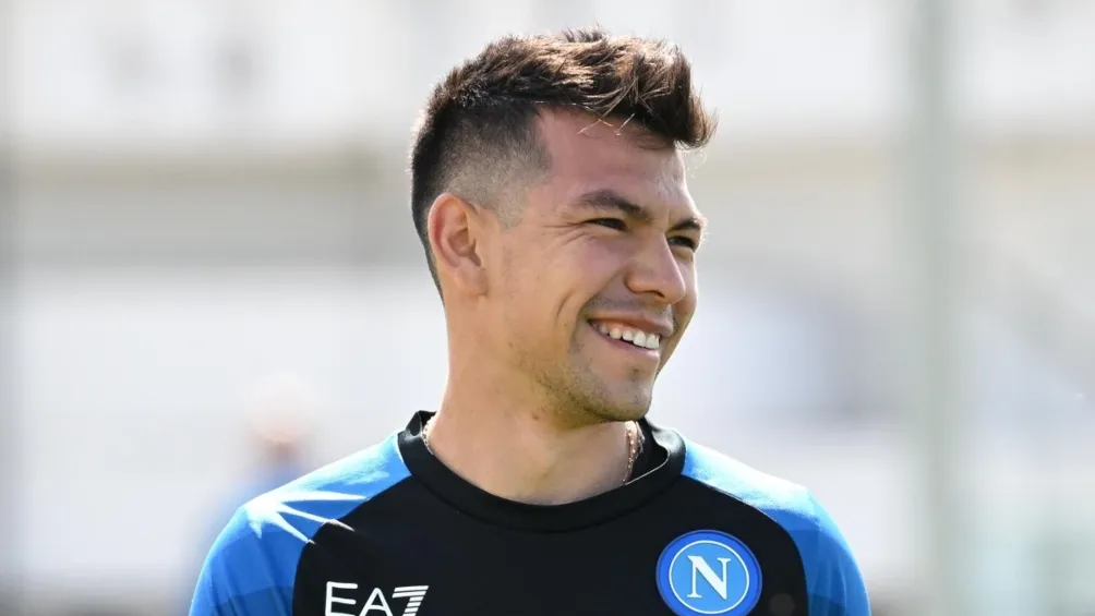 @sscnapoliES La sonrisa del mexicano en un entrenamiento