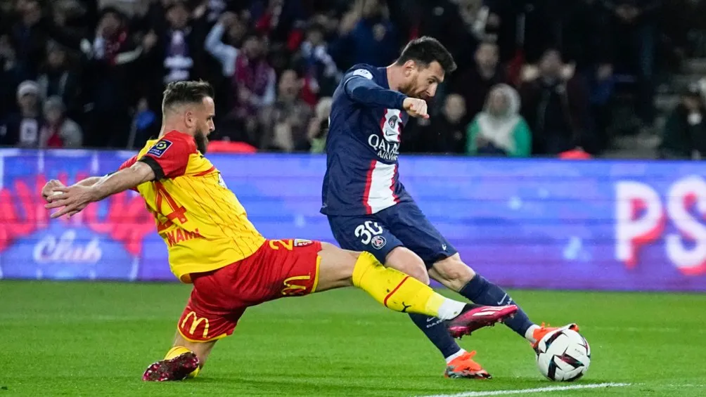 A punto de disparar al marco