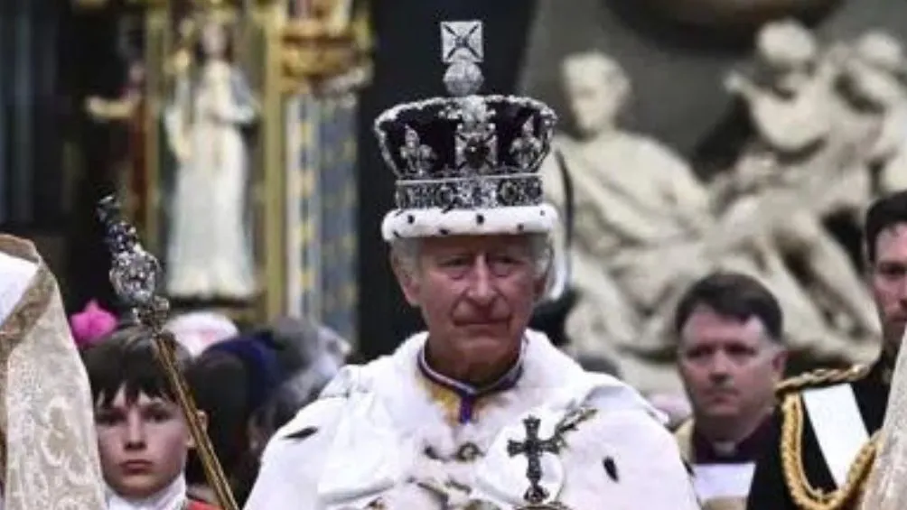 AP Carlos es el nuevo rey de Inglaterra