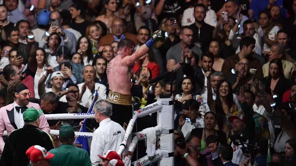 Sigue siendo el campeón de peso supermediano