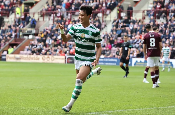 Oh Hyeon-gyu festeja su gol