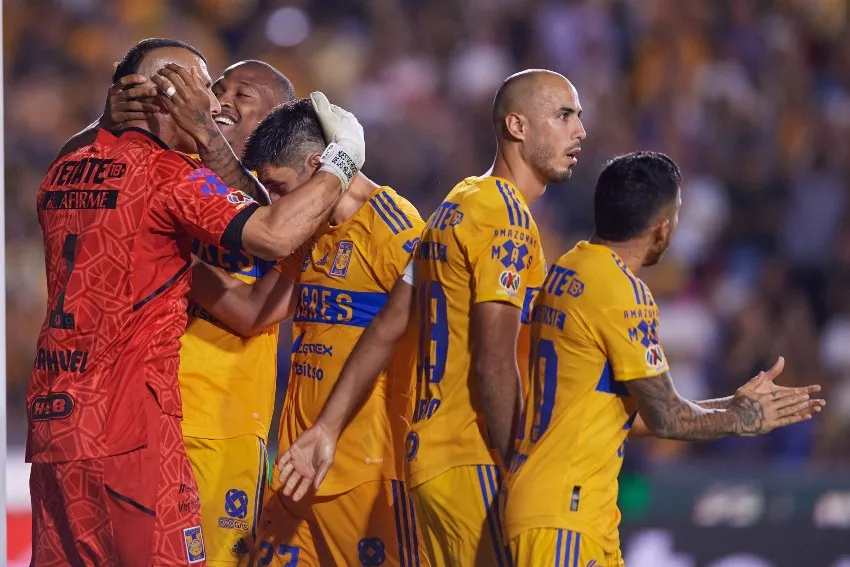 Nahuel Guzmán tras provocar el fallo