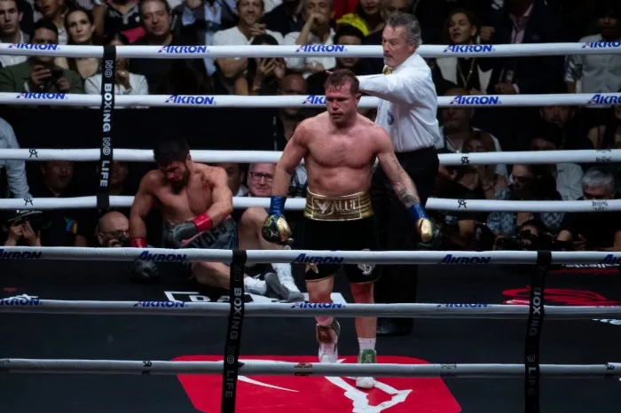 Miguel Pontón Canelo derrotó a John Ryder por decisión unánime