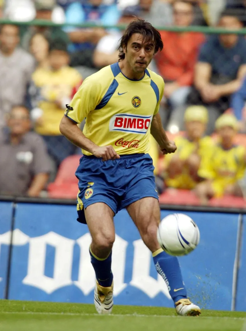 Piojo López cuando jugaba con el América