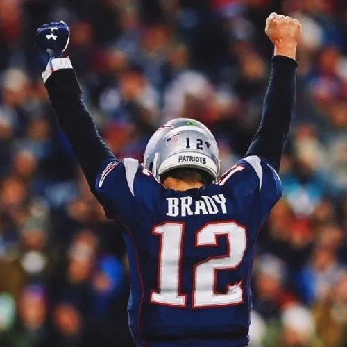 Tom Brady con el jersey de los New England Patriots