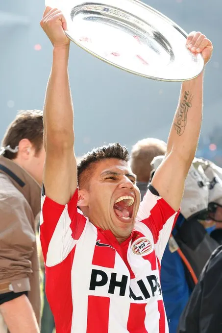 Carlos Salcido fue Campeón con el PSV