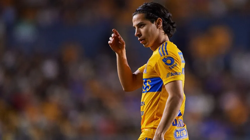 MEXSPORT Diego Lainez durante el partido con Tigres