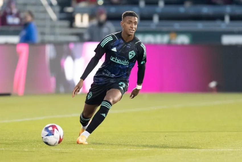 Max en un juego de Colorado