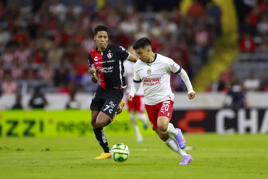 MEXSPORT Ozziel Herrera durante un partido con Atlas