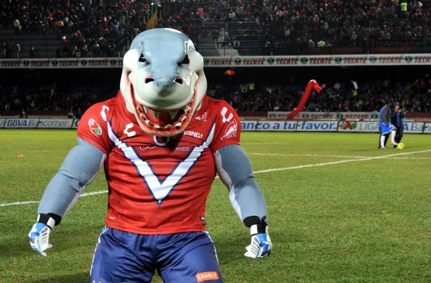 MEXSPORT Exmascota de los Tiburones Rojos