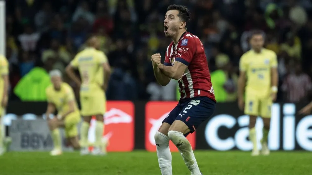 MIGUEL PONTÓN Alan Mozo celebra el segundo gol del partido