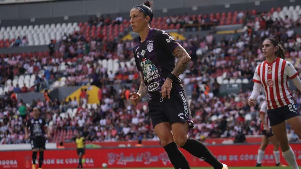Jenni Hermosillo volvió a brillar para su equipo