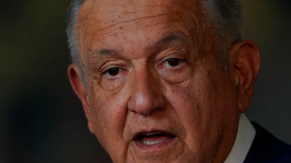 AP AMLO se mostró orgulloso de ser persona non grata