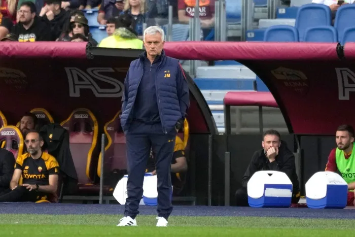 AP Mourinho habló sobre Dybala y su lesión
