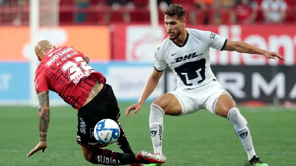 ARCHIVO RÉCORD Nicolás Freire hace la cobertura sobre Ariel Nahuelpán