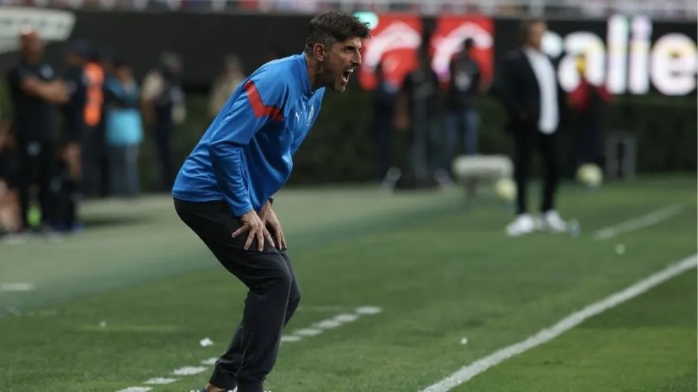 Paunovic durante un partido con el Rebaño