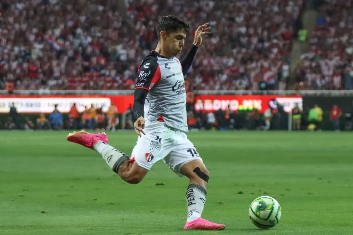 Diego Barbosa en un juego con el Atlas