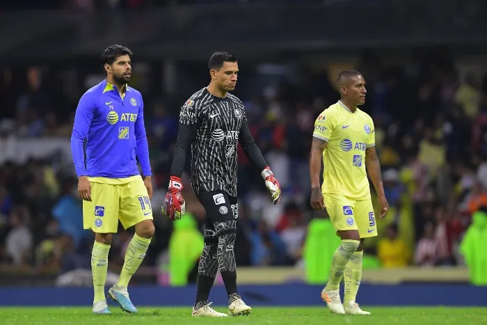 Pedro Aquino al finalizar la Semifinal de Vuelta contra Chivas
