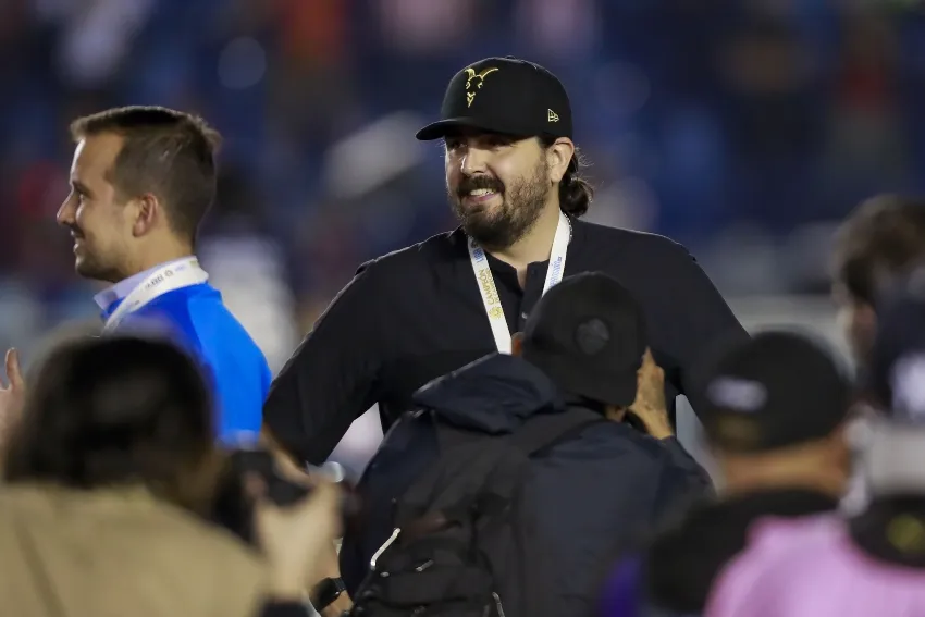 Amaury Vergara celebrando el Campeón de Campeones