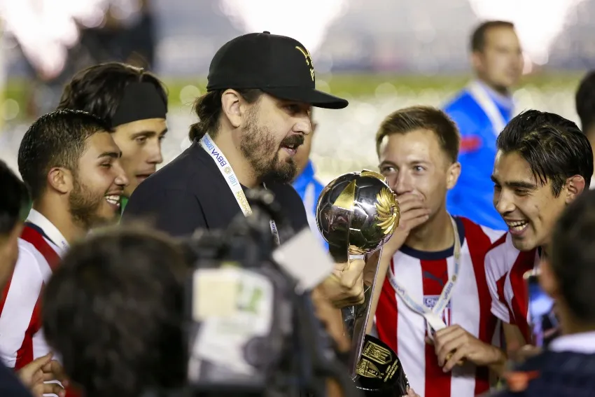 Amaury Vergara celebrando el Campeón de Campeones