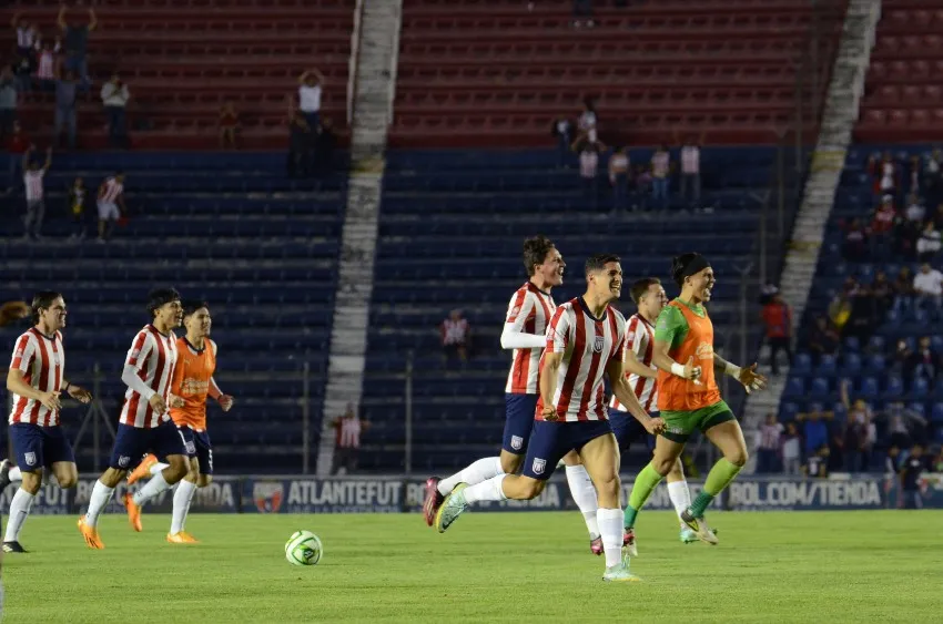 Tepa González celebrando el título de Tapatío