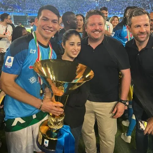 INSTAGRAM: @hirvinglozano Hirving Lozano festejando el título del Napoli