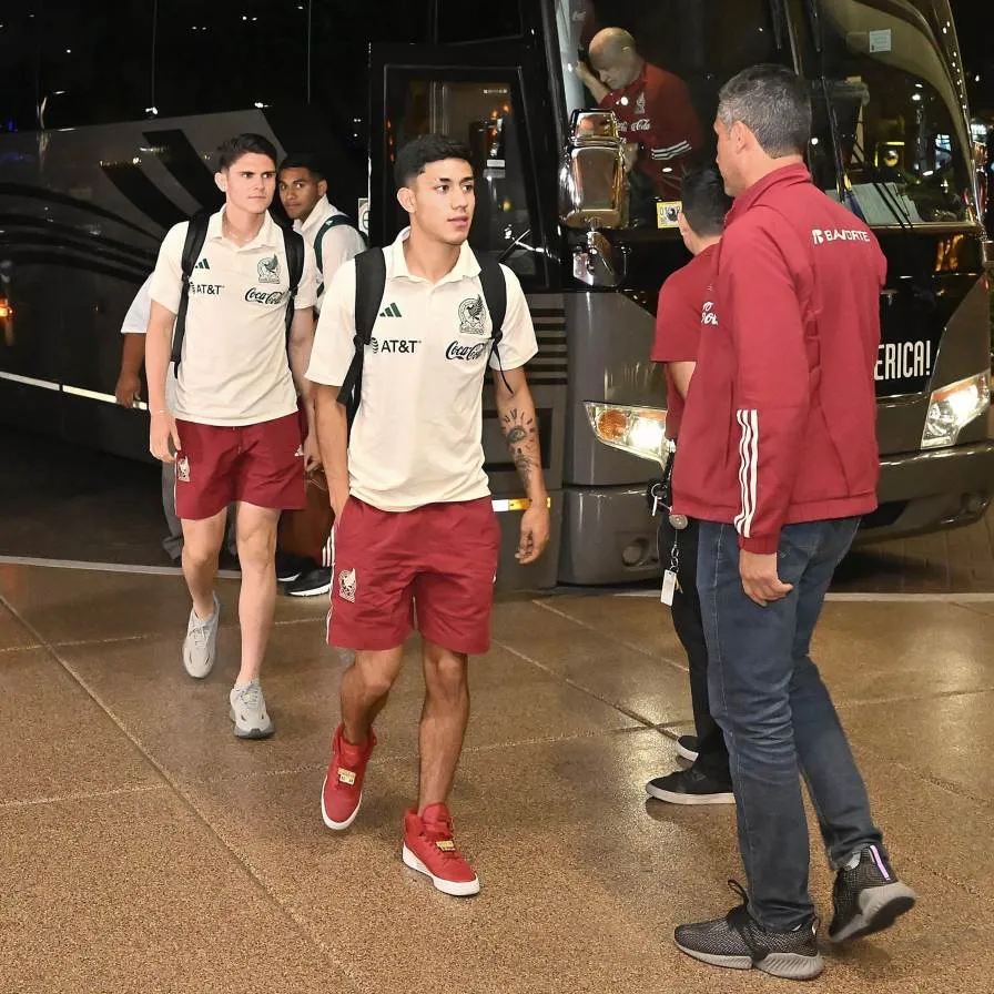 Omar Campos causa baja del Tri