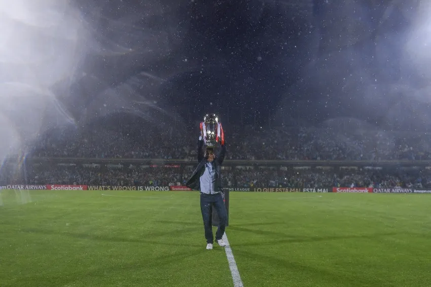 Jorge Campos, leyenda de Pumas y del Tri