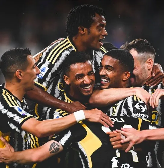 Instagram @juventus Jugadores de la Juventus celebran un gol
