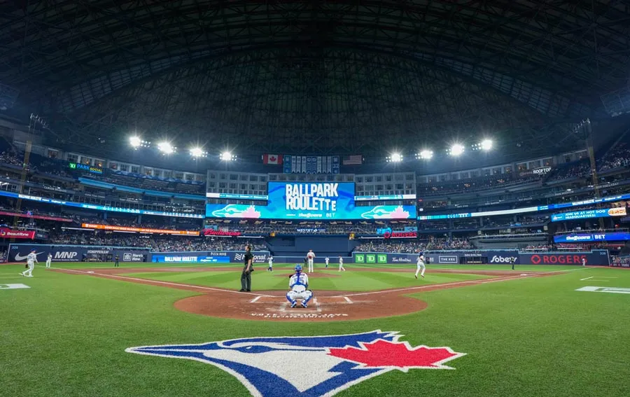 El Rogers Centre con el domo cerrado