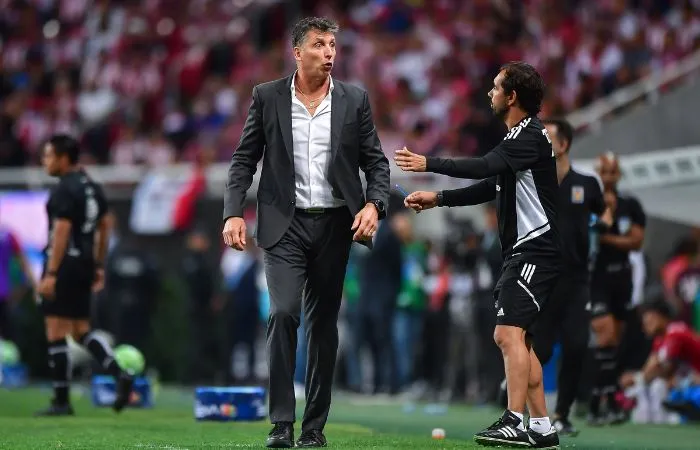 Robert Dante Siboldi en la Final con Tigres ante Chivas