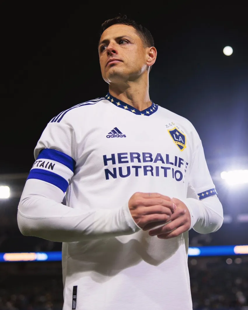 Chicharito se despide del resto de la Temporada