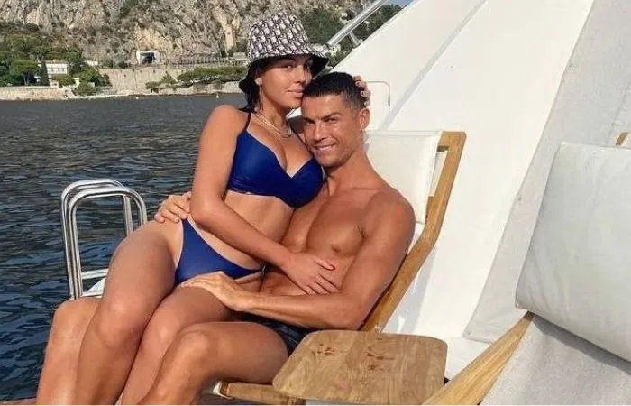 Cristiano y Georgina en la playa