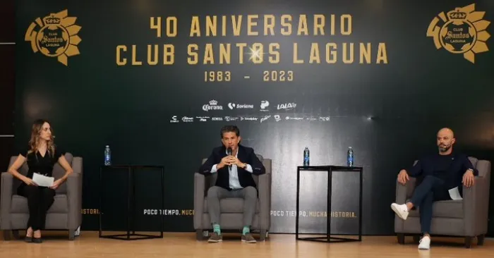 TWITTER @clubsantos Este año el equipo cumple 40 años