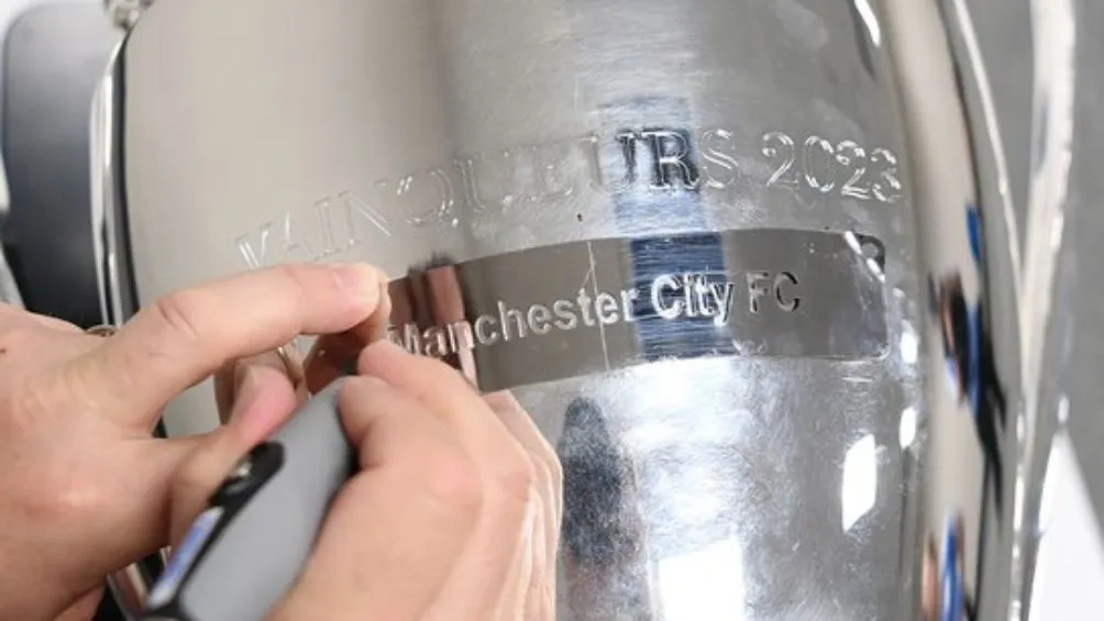 TWITTER: @ChampionsLeague El nombre del Man City en la "Orejona"