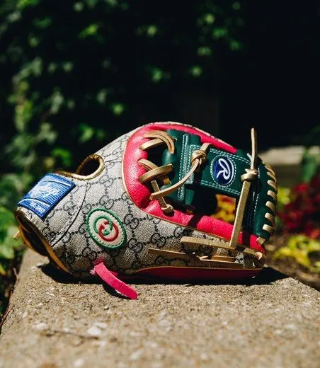 TWITTER: @RawlingSports Colaboración de Rawling con Gucci
