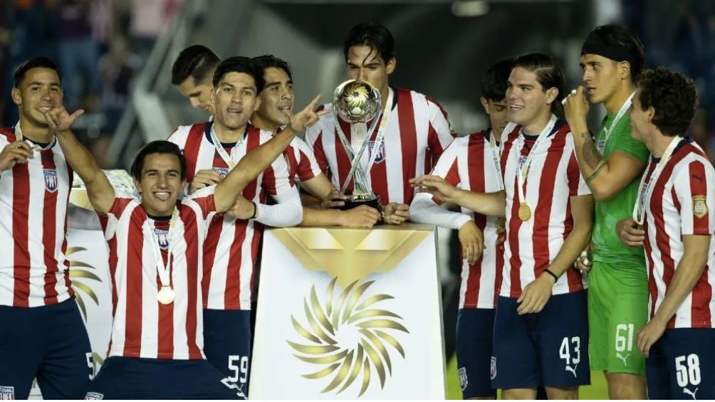 Tapatío celebrando el Campeón de Campeones