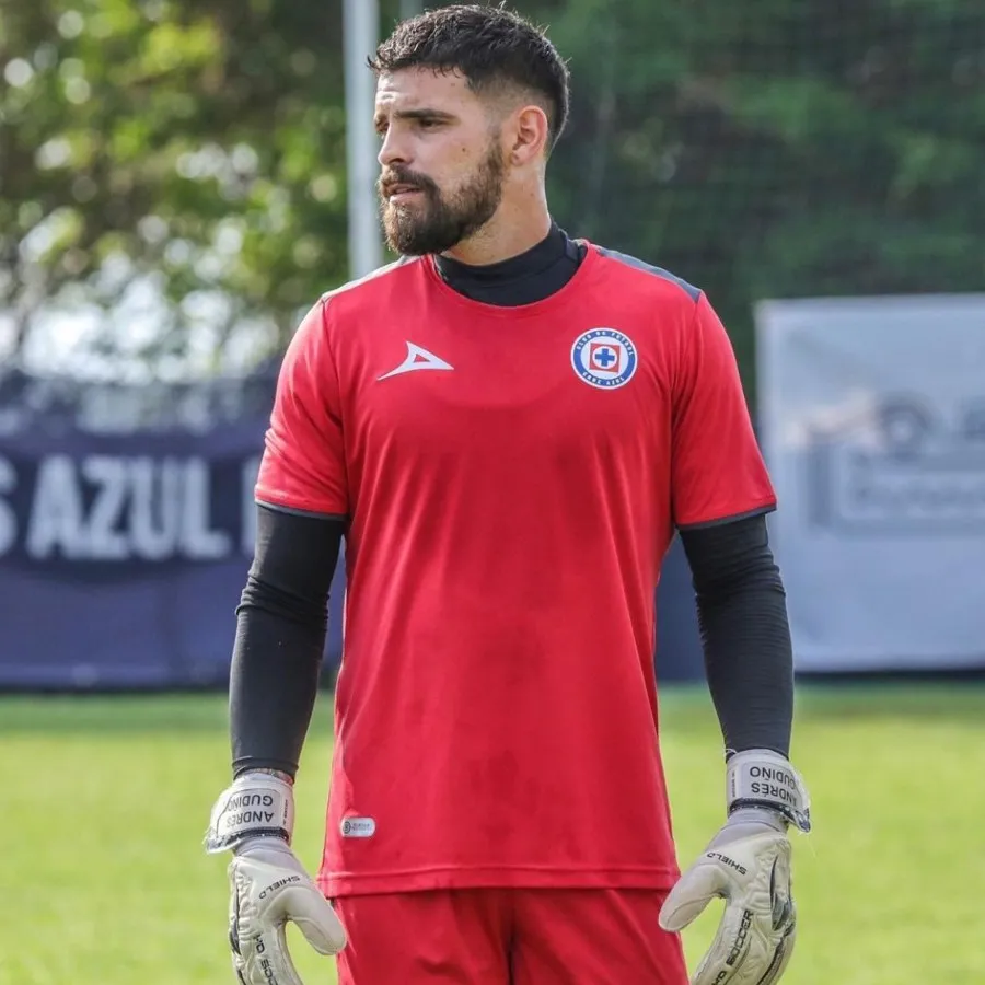 INSTAGRAM: @cruzazul Andrés Gudiño en pretemporada con Cruz Azul