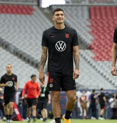 Instagram @brvndonvazquez Vázquez en un entrenamiento con EU