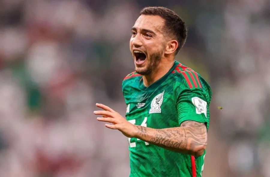 Luis Chávez festejando su gol contra Arabia Saudita