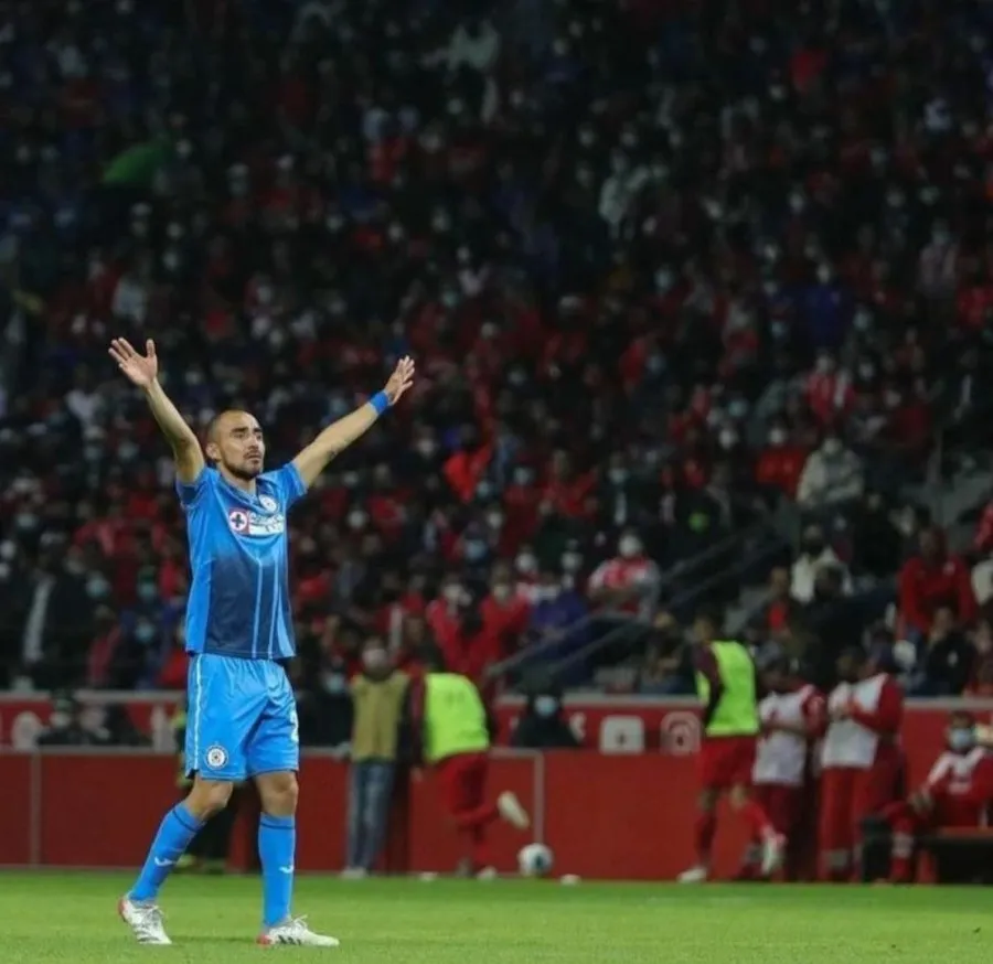 Rafa Baca en el Estadio Nemesio Diez