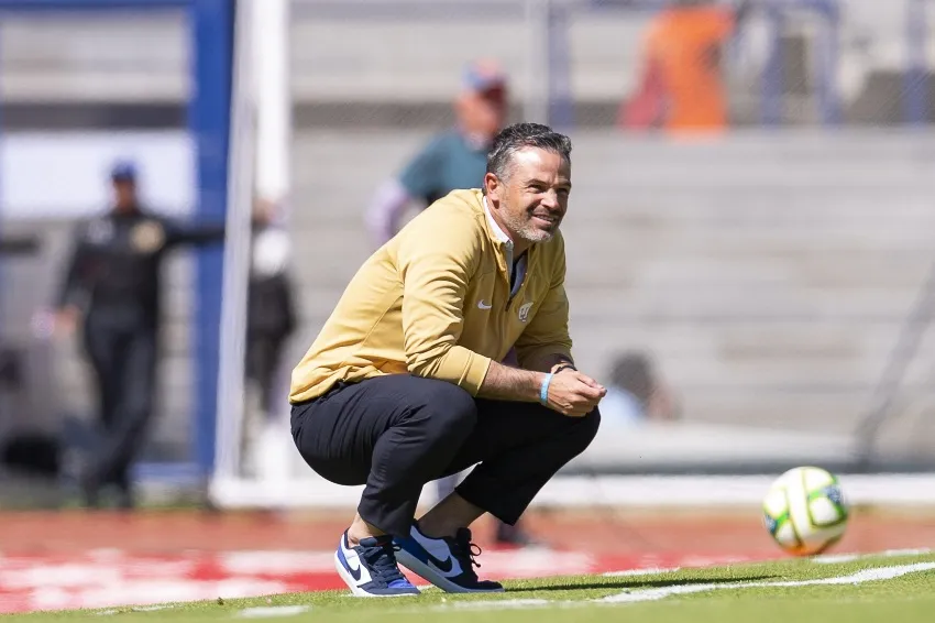 Rafa Puente como DT de los Pumas