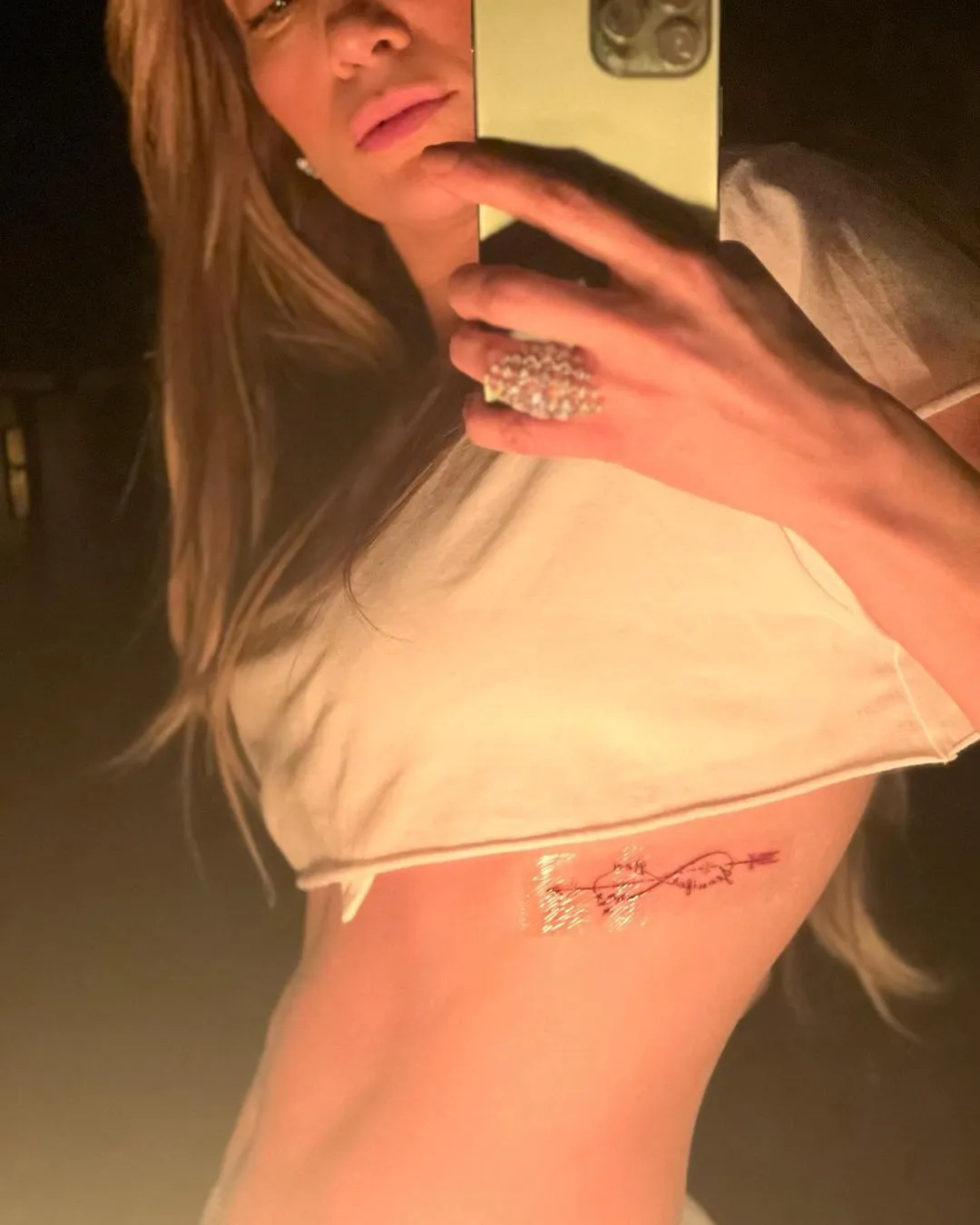 Jennifer Lopez sorprendió con su tatuaje