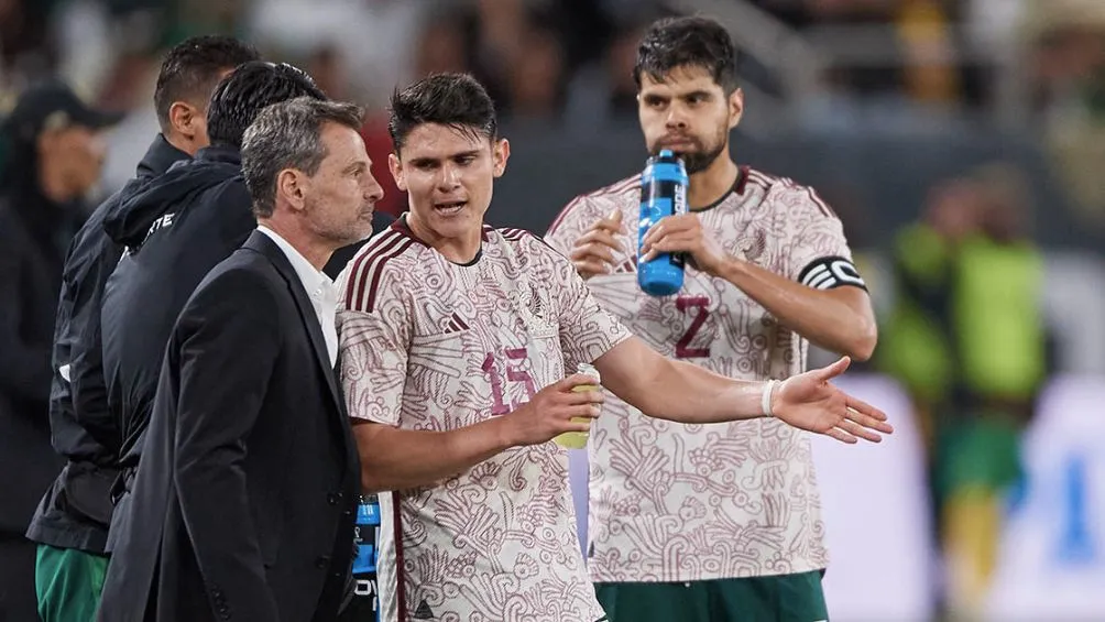 MEXSPORT Reyes junto a Diego Cocca