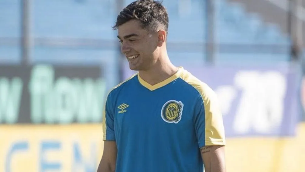 TWITTER @julioordz10 El delantero durante una practica en Rosario Central