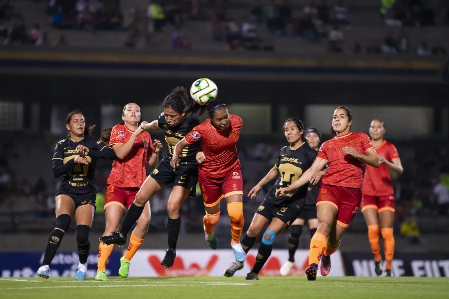 Pumas enfrentando al FC Juárez
