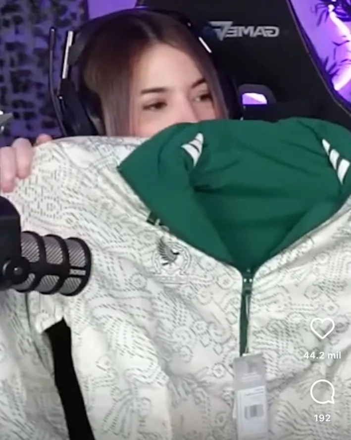 CAPTURA DE PANTALLA: INSTAGRAM- @miseleccionmx La Rivers con sudadera del Tri