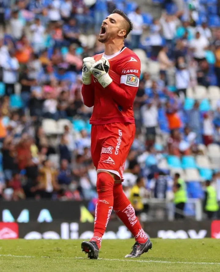 Antony Silva en el Estadio Cuauhtémoc